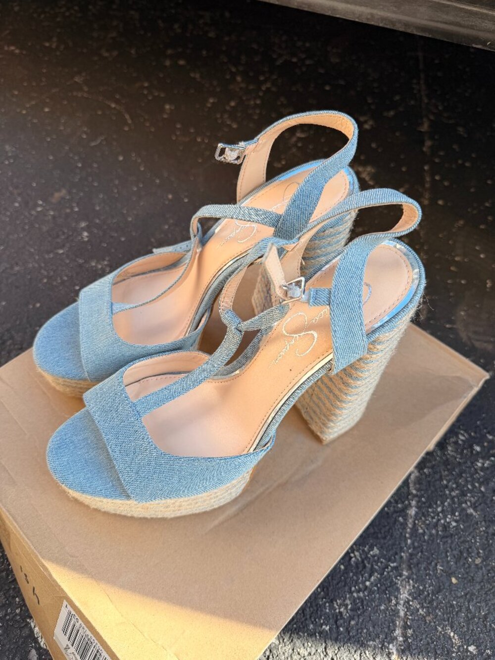 New Jessica Simpson Ameeka Medium Wash Denim Platform Heels Size 9.5
